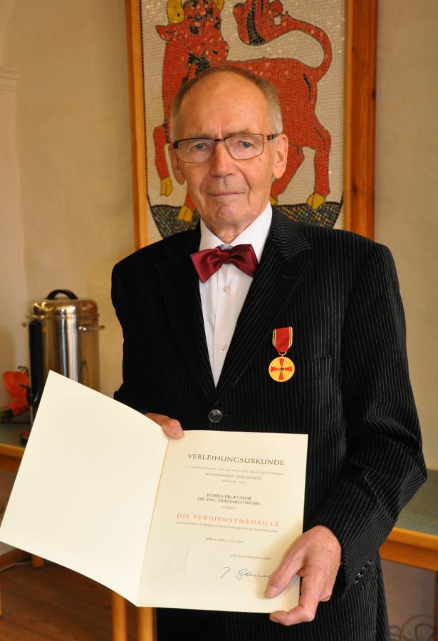 Hohe Auszeichnung für Prof. Dr. Gerhard Gruhn